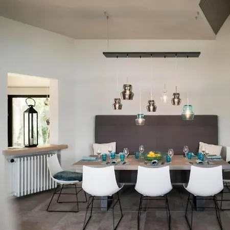 بيت للعطل Am Gardasee Mit Privatem Badesteg By Interhome *
