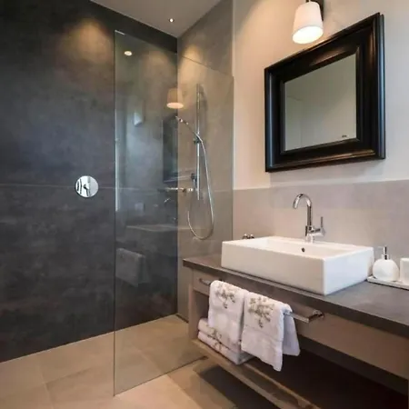 بيت للعطل Am Gardasee Mit Privatem Badesteg By Interhome كاستيليتو دو برينزون